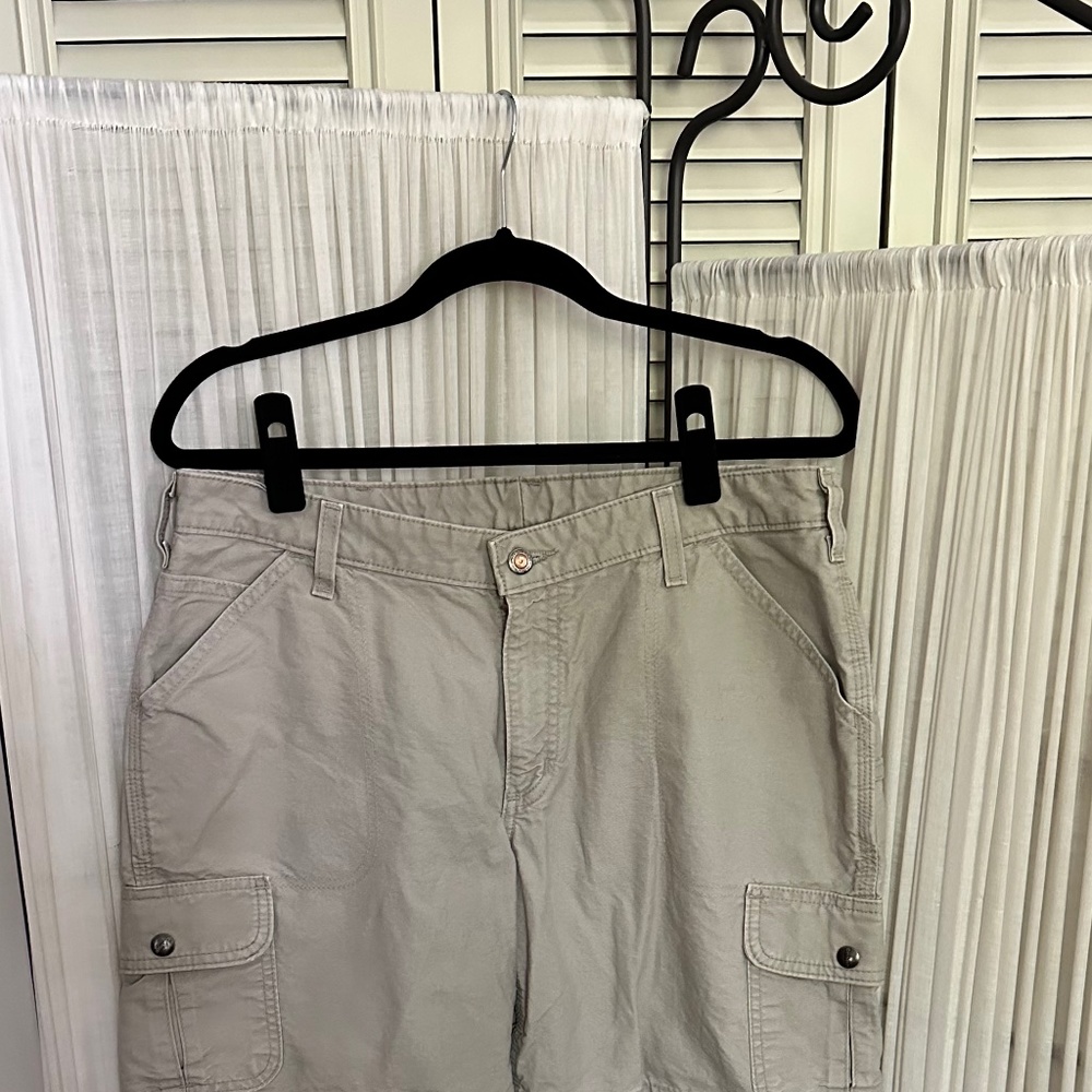 100% Cotton ~ Khaki Carhartt Cargo Shorts ~ Size 12 Women's